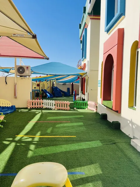 Calgary International Preschool (CIPS) - حضانة كالجري العالمية — photo 6