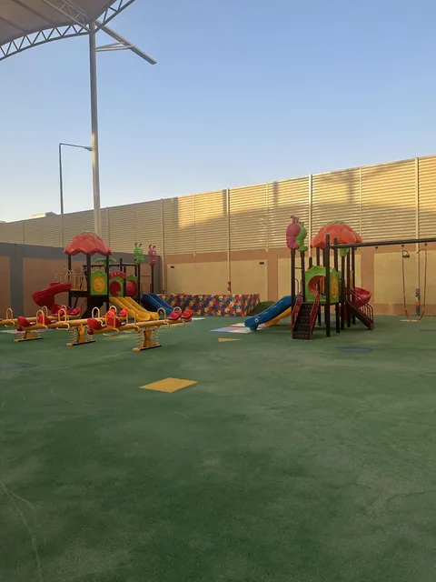 مدارس صرح التميز الأهلية — photo 6